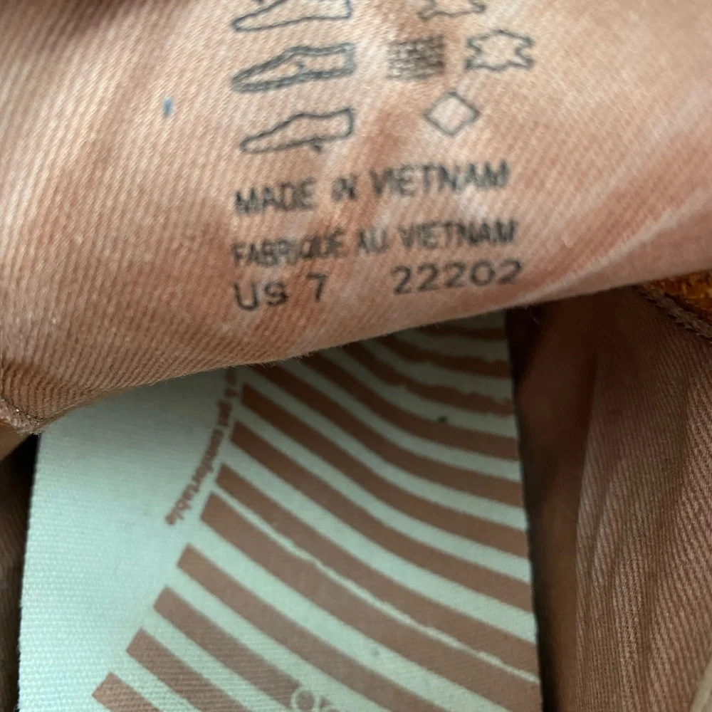 Taos Caramel High-Top Lace up Leather Sneakers - Picture 6 of 8